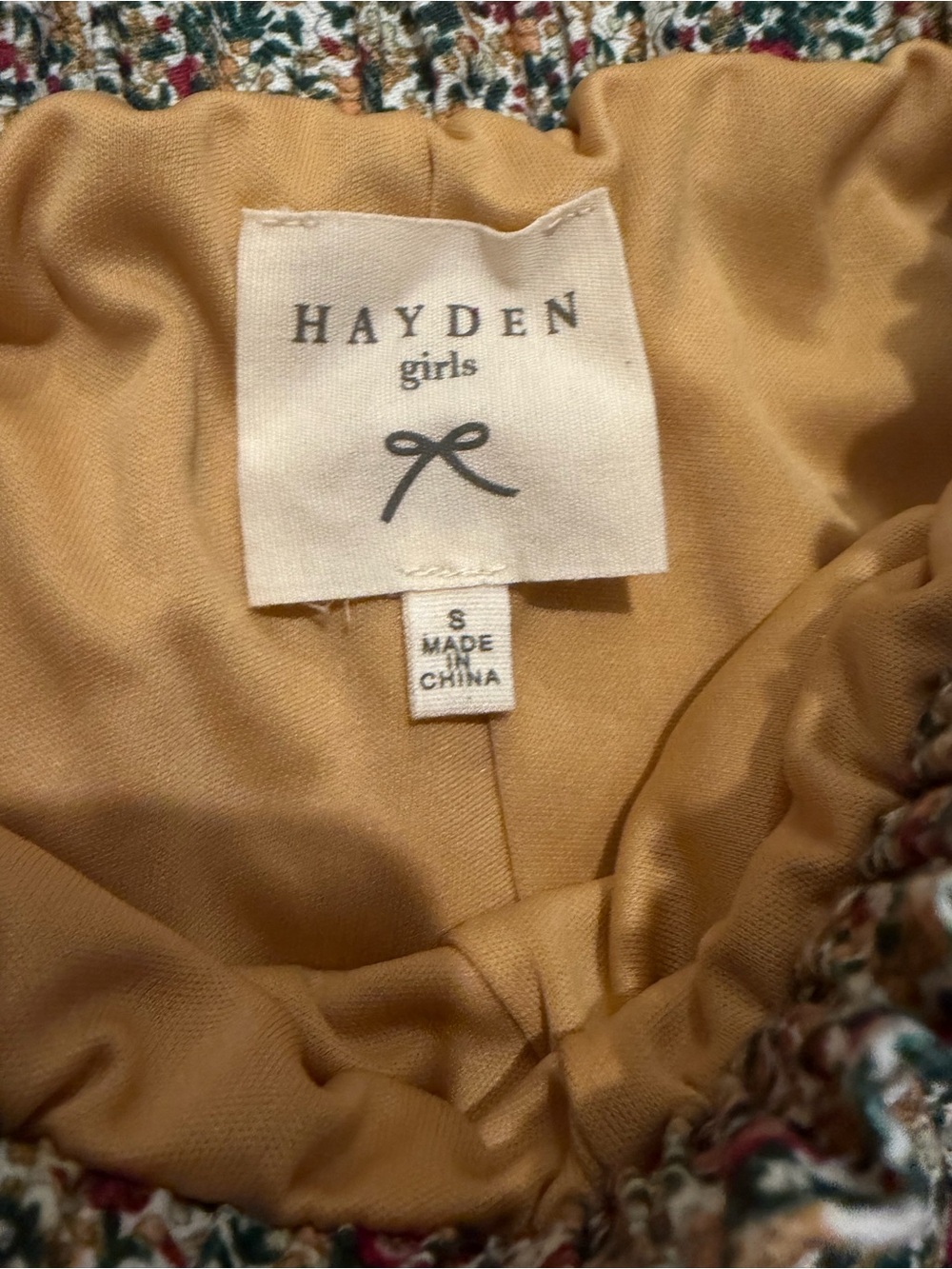Hayden Girls Size small Red Puff-Sleeve Top and Floral Tiered Skirt Set - Picture 3 of 3